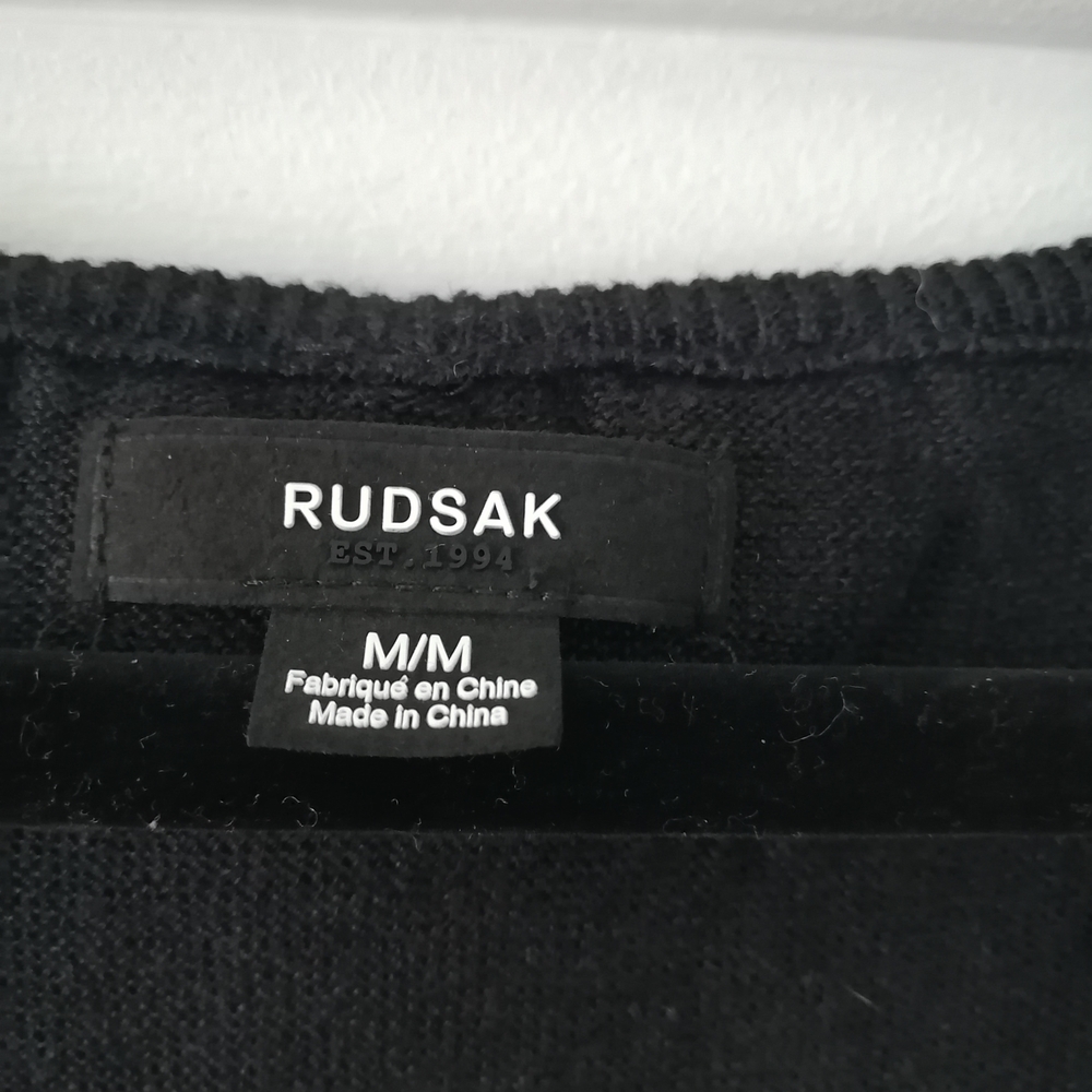 RUDSAK Elegant Black Sleeveless Midi Dress - Picture 5 of 9